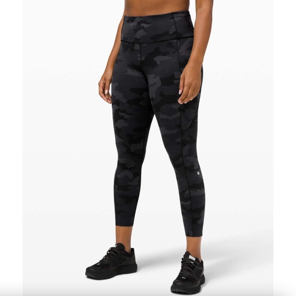 lululemon athletica Pants - Lululemon • Black Camo Fast and Free Tight II • Size 0